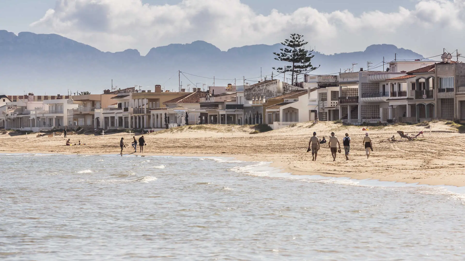 Playa Pau Pi en Oliva: El Refugio Mediterráneo que Desafía las Masificaciones a las Puertas de Aragón