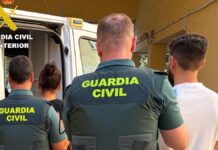 Detenidos en Oliva por robo con violencia usando la técnica del mataleón Detenidos en Oliva por robo con violencia usando la técnica del mataleón