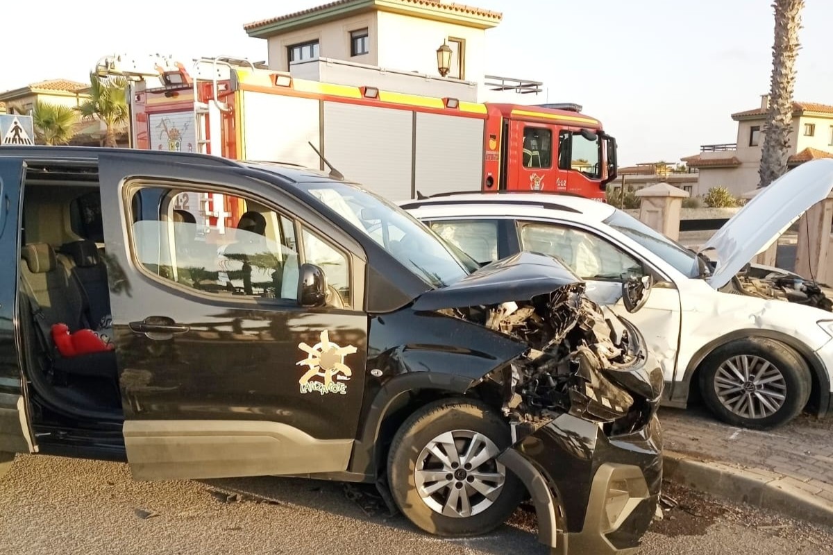 Fin de semana agitado en Fuerteventura: colisión frontal en Origo Mare, incendio sospechoso y otros incidentes