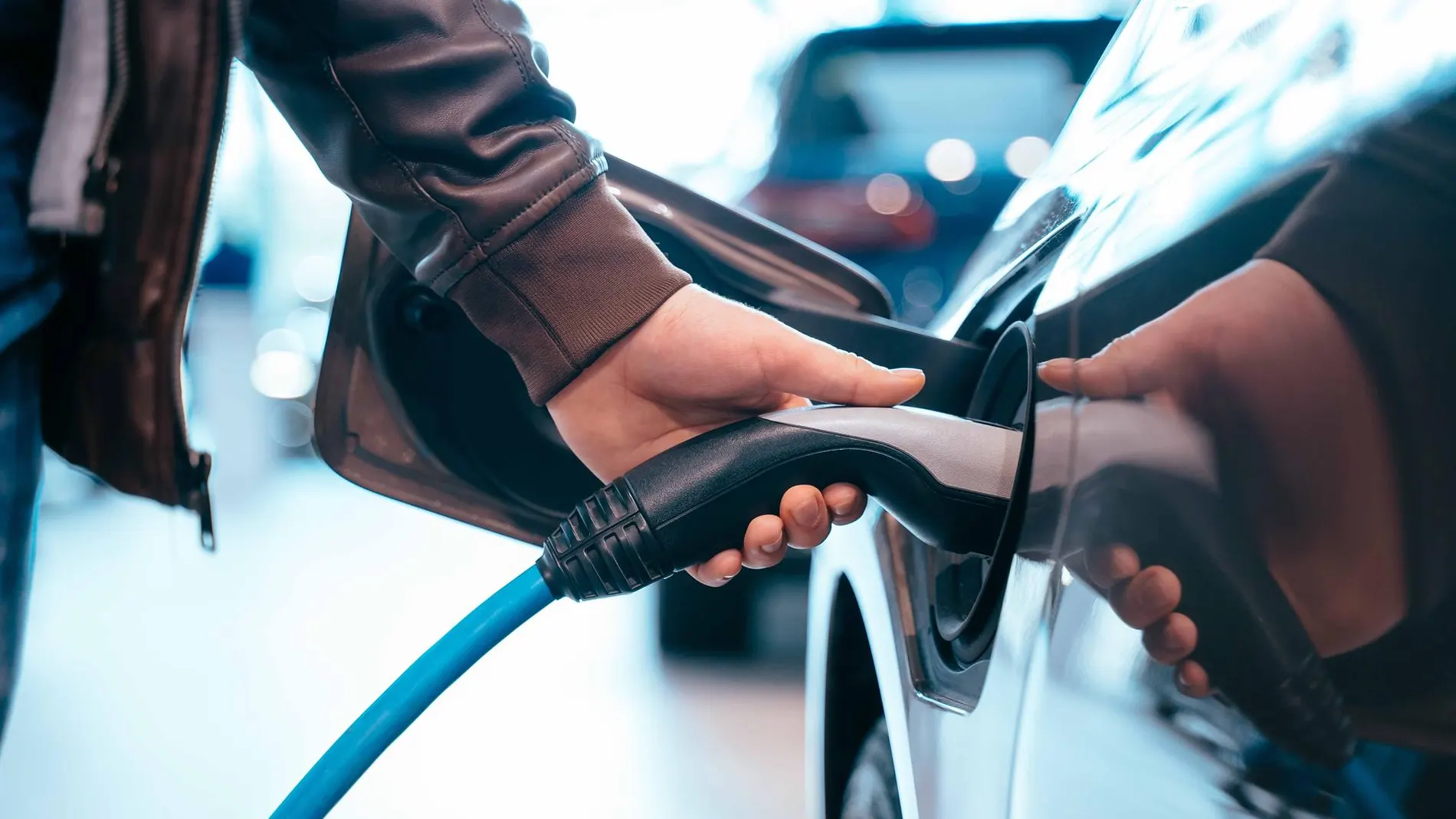 La Promesa Eléctrica de la Generalitat: ¿Un Impulso Genuino o una Solución Parcial al Desafío Energético?