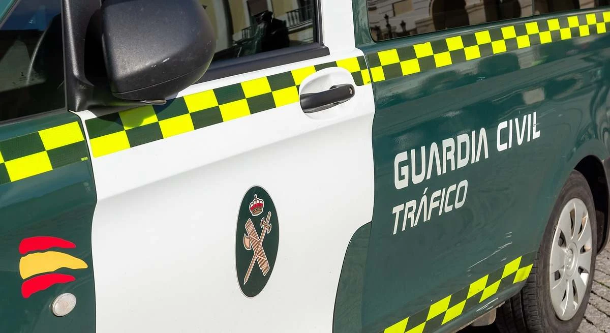 La Safor Bajo la Sombra de la Tragedia: Un Puente Festivo Marcado por la Pérdida y la Alerta Vial