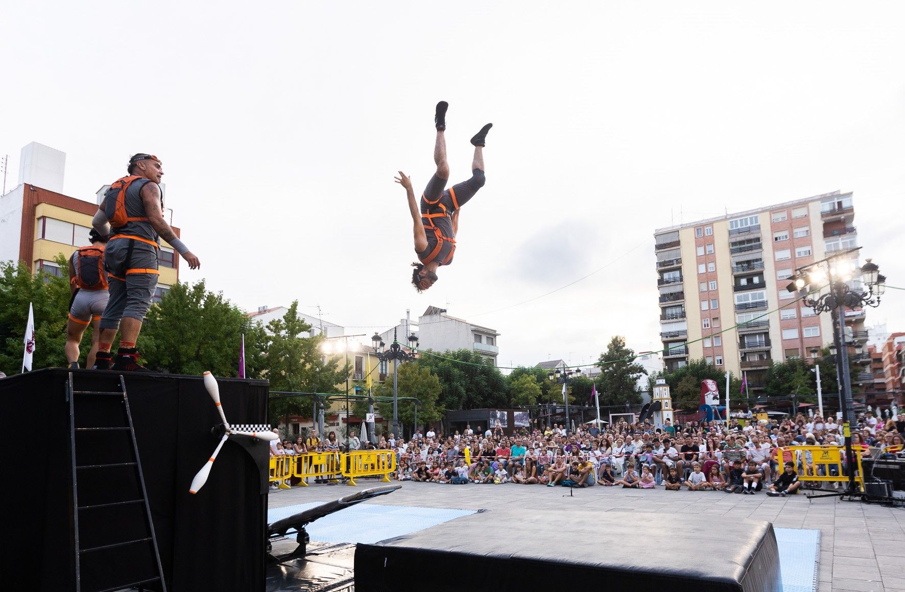 La Safor Brilla: Gandia Eleva a 16 las Fiestas de Interés Turístico en la Comarca
